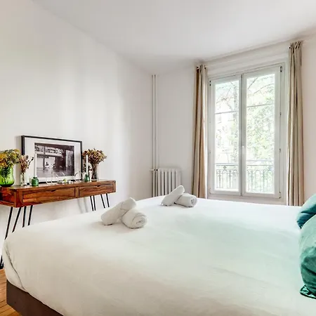 Superbe Neuf Pres De Montmartre Apartment Paris