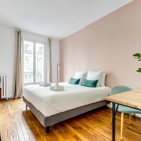 Apartment Superbe Neuf Pres De Montmartre *
